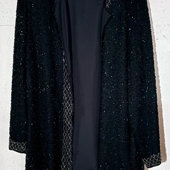 Elegant Black Beaded sparkly Women's formal wear - Picture 2 of 9